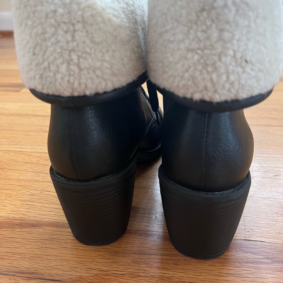 Wild Diva Black Lace-Up Combat Boots - 7.5 Women’s - Picture 8 of 14